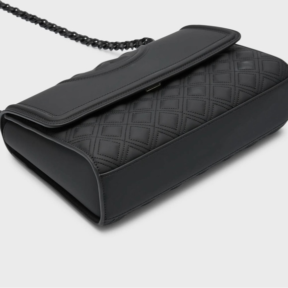 Tori Burch Fleming Bag excellent condition comes with dust bag - Picture 6 of 8